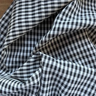 Algodón sedoso cuadros negros pequeños