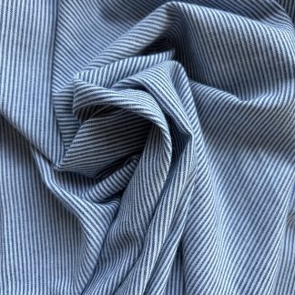 Algodón 100% lineas celeste pequeñas (nuestro favorito)