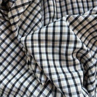 Algodón sedoso cuadros negros y beige